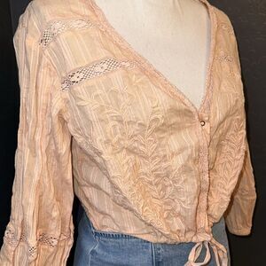 Free people 3/4 sleeve crop with embroidered flowers